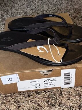 OluKai Ho'opio Flip-Flops Women's Sandals Slides Size 6 Dark JAVA New